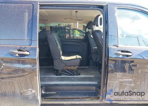 2017 Mercedes-Benz Metris z USA, uszkodzony, nr VIN WD4PG2EE0H3266404